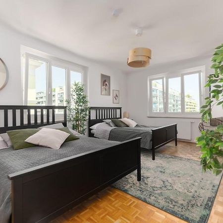 King Bed Home, 3 Bed Rooms, Perfect For Long Term Stay Vienna Exterior photo